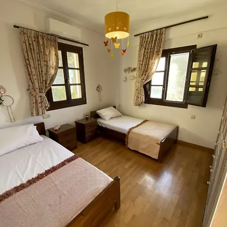 Oak & Olive Village, Naxos Island Center Apartment