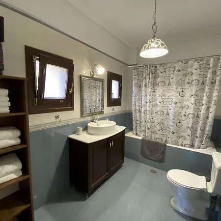 Oak & Olive Village, Naxos Island Center Apartment *