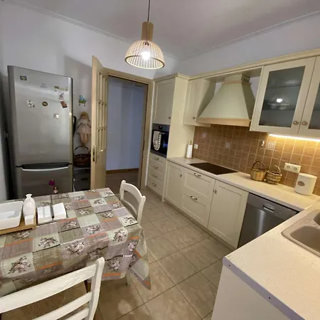 Oak & Olive Village, Naxos Island Center *